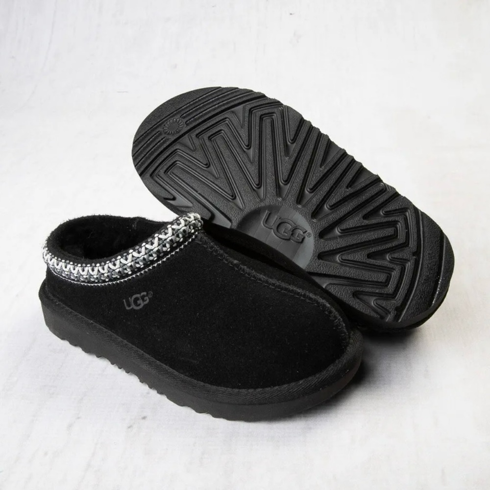 UGG Tasman II Big Kids Black Slippers Shoes New in box